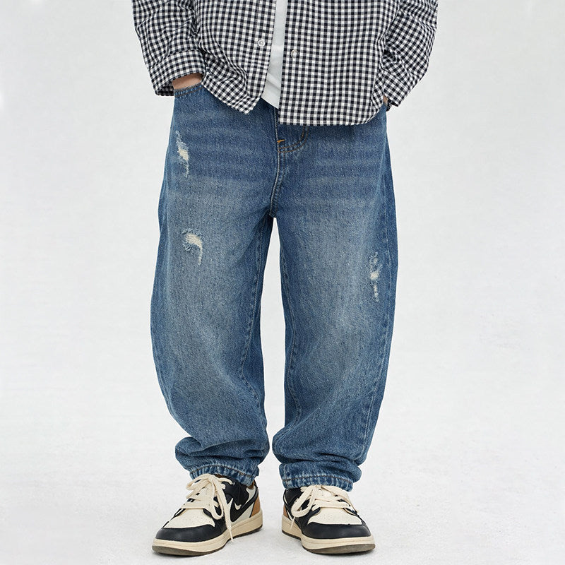 Men's Casual Relaxed-Fit Jeans with Fashionable Distressed Areas Mune Fashion