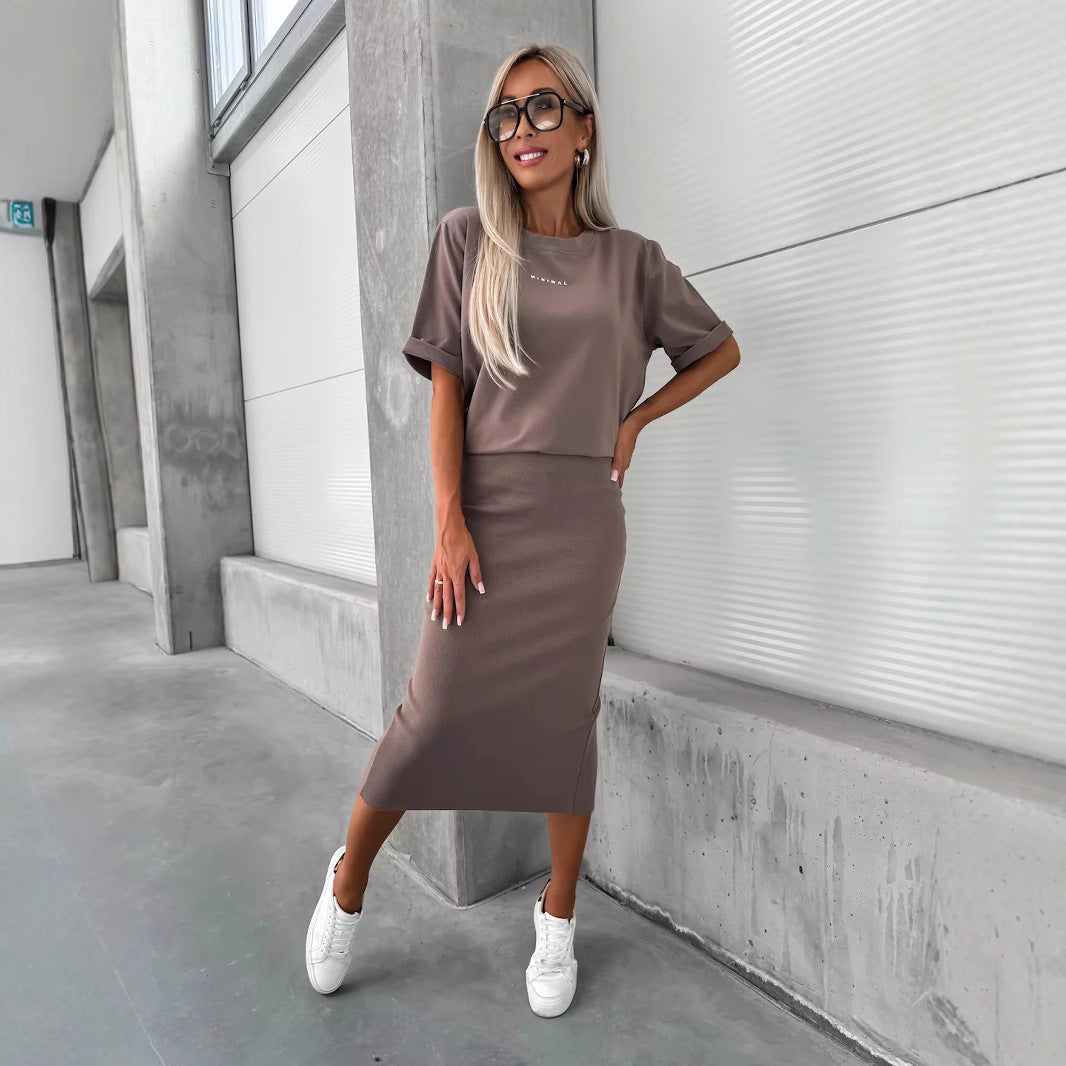 Women's two-piece knitted set with oversized boxy shirt and figure-flattering midi skirt with side slit Mune Fashion