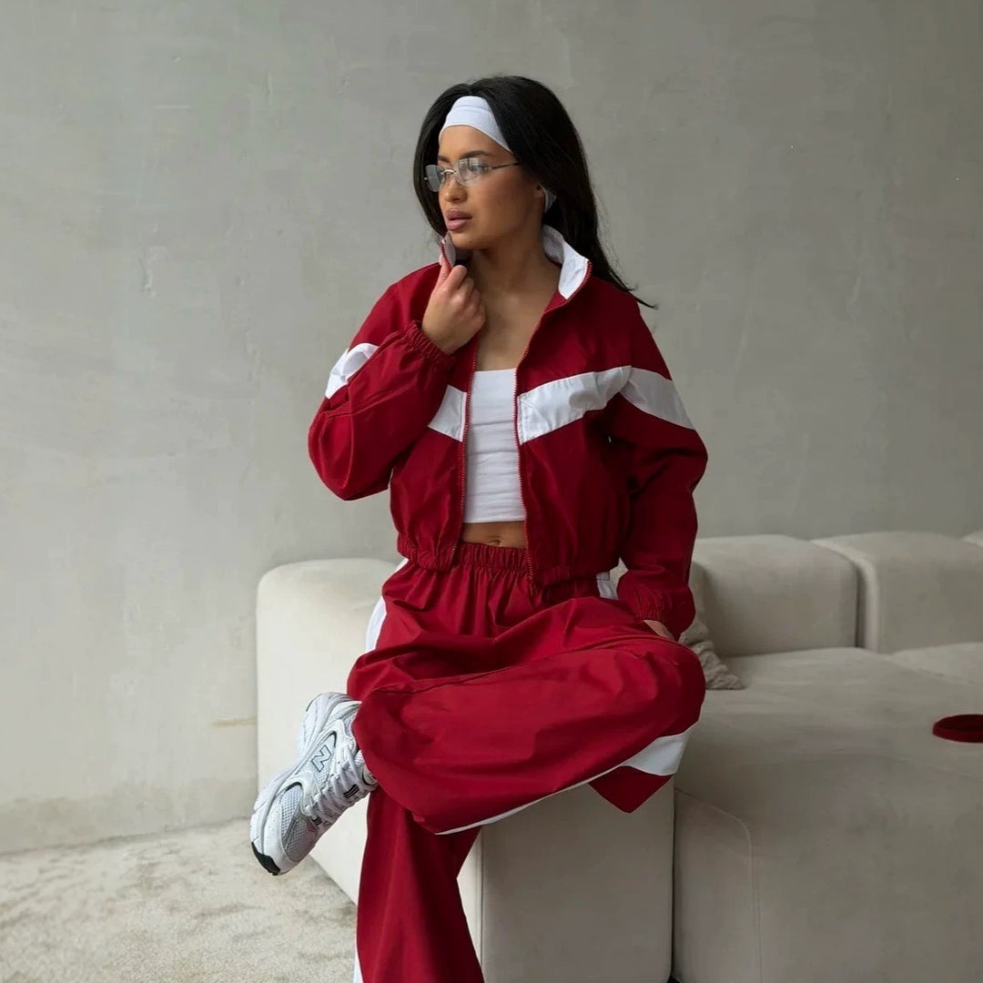 Women Two-Piece Track Set with Cropped Windbreaker and Wide Jogger Mune Fashion