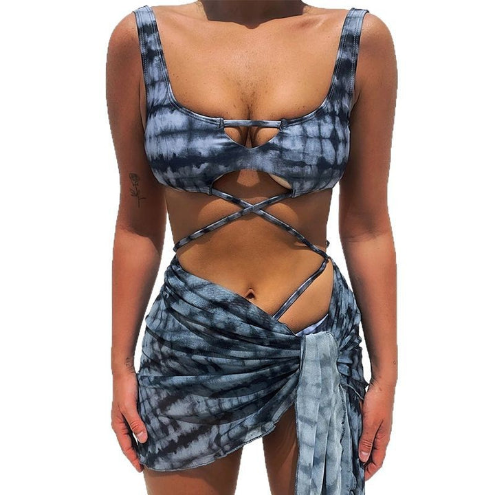 Women’s bikini with sophisticated cut-out and stylish binding system Mune Fashion