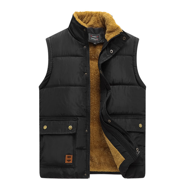 Men's sleeveless thermo quilted vest with cozy teddy inner lining and patch pockets