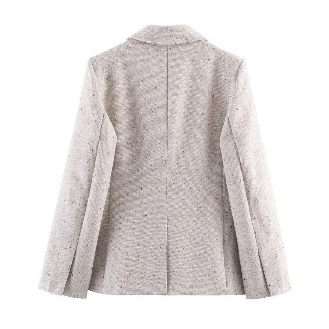 Women's structured tweed blazer with shaping seams, flap pockets, and covered buttons Mune Fashion