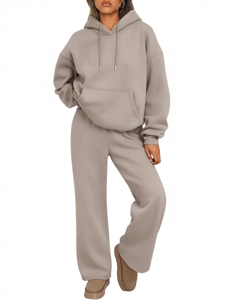 Unisex minimalist hoodie made of French Terry with flat drawstring and reinforced neck yoke Mune Fashion