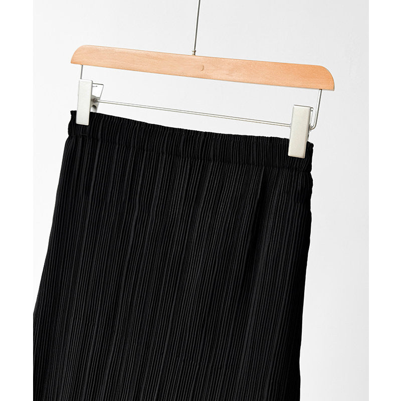 Ladies Elegant Pleated Skirt with Asymmetrical Hem Mune Fashion
