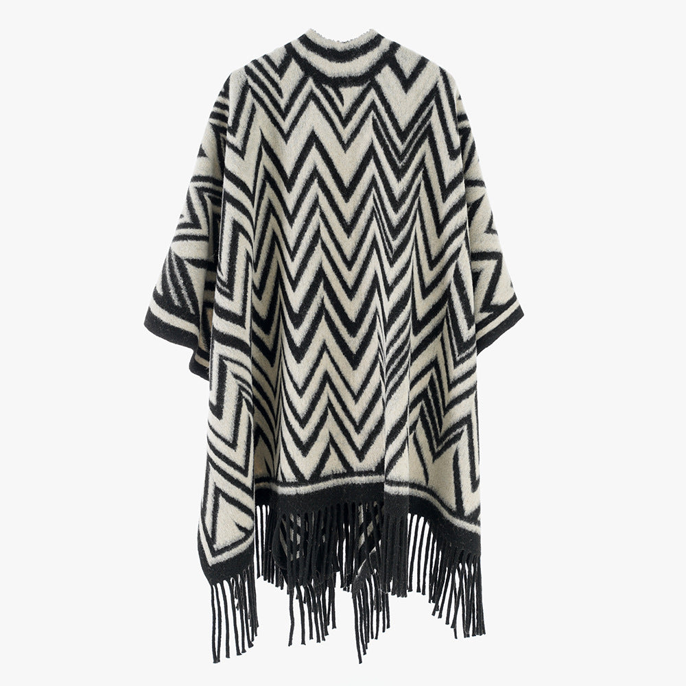 Ladies Large Fringe Poncho in Oversize Cape with Geometric Zigzag Jacquard Mune Fashion
