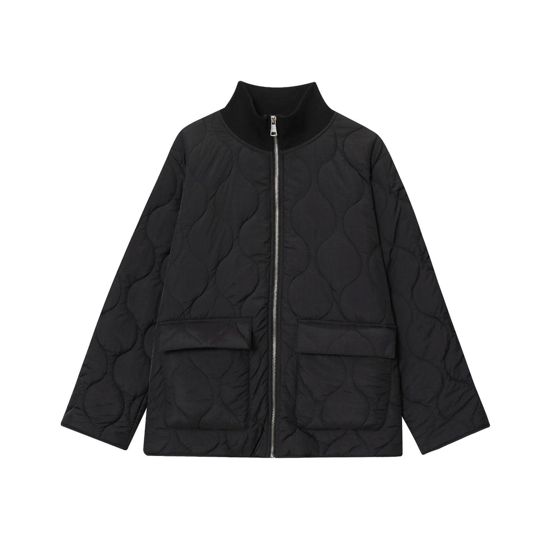 Women's lightweight quilted jacket with round quilting, high ribbed collar, and patch flap pockets Mune Fashion