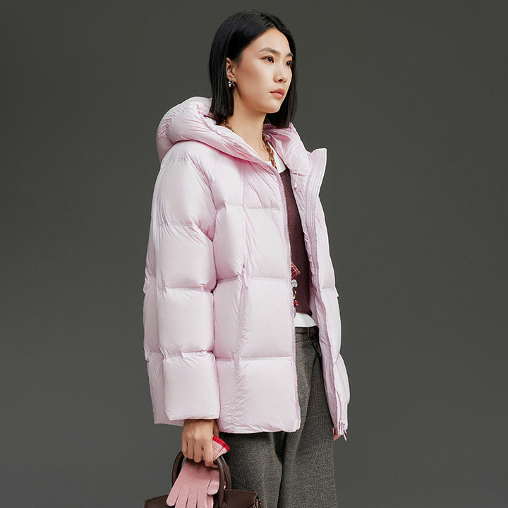 Women short cut boxy quilted jacket with detachable hood and thermo insulation Mune Fashion