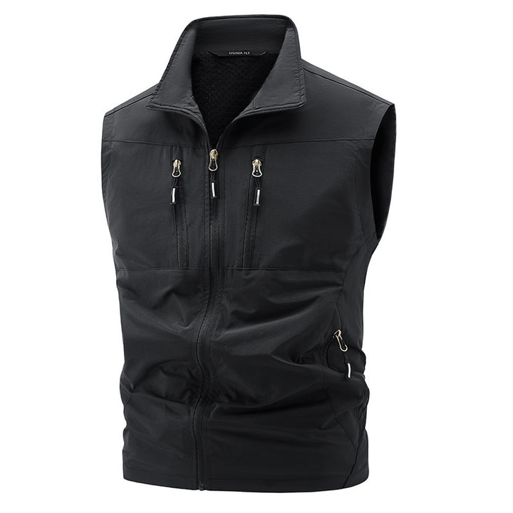 Men's Lightweight Outdoor Vest with Practical Pockets Mune Fashion