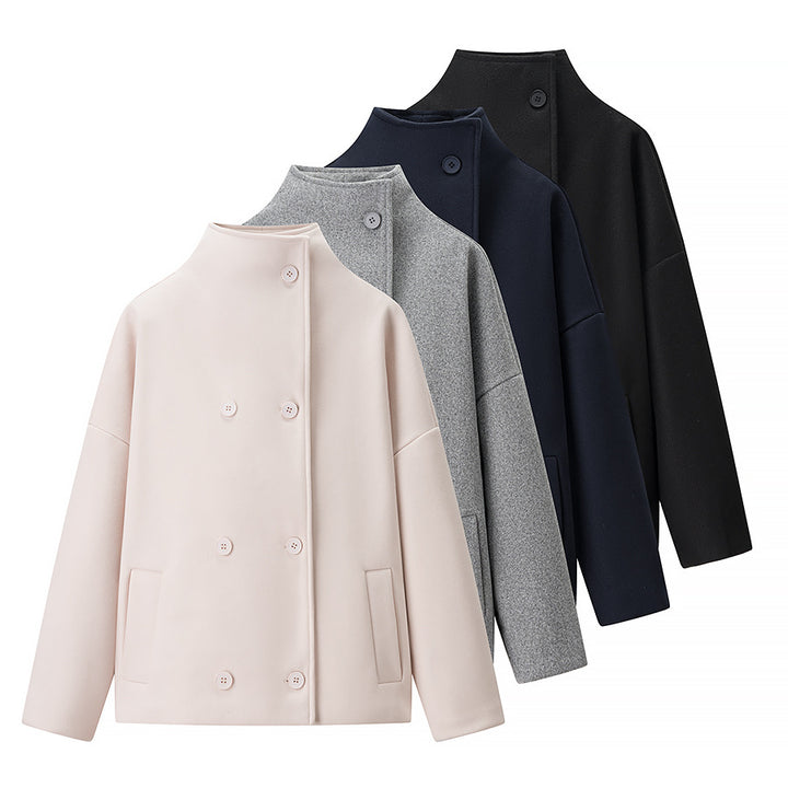 Ladies short double-breasted oversized boxy jacket with stand-up collar and side pockets Mune Fashion