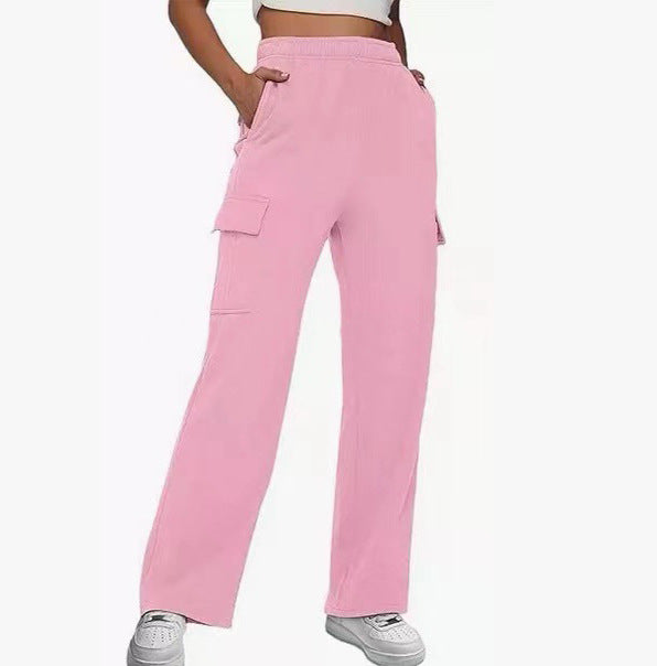 Ladies straight-cut cargo sweatpants with high waist and patch pockets Mune Fashion