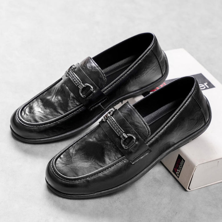 Men's Elegant Moccasins with Fashionable Accents Mune Fashion