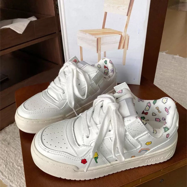 Women sneakers in classic design with breathable surface Mune Fashion