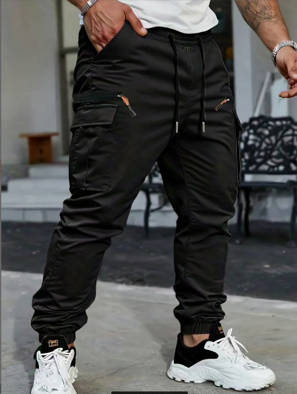 Men's cargo pants with adjustable waistband and side pockets