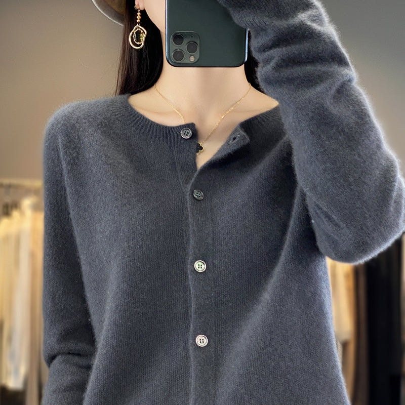 Women's Short-Cut Cardigan in Mohair-Look with Round Neckline and Pearl Buttons Mune Fashion