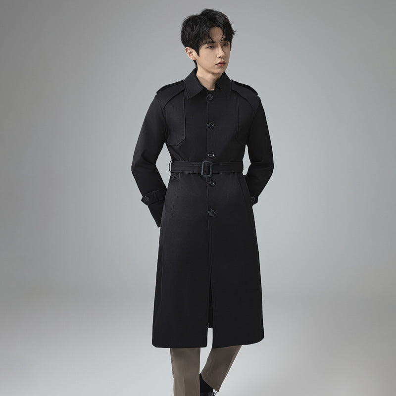 Men's trench coat with waist belt, shoulder flaps and classic button placket Mune Fashion