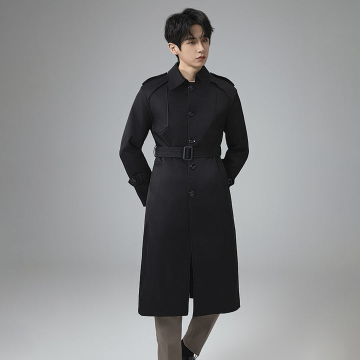 Men's trench coat with waist belt, shoulder flaps and classic button placket Mune Fashion