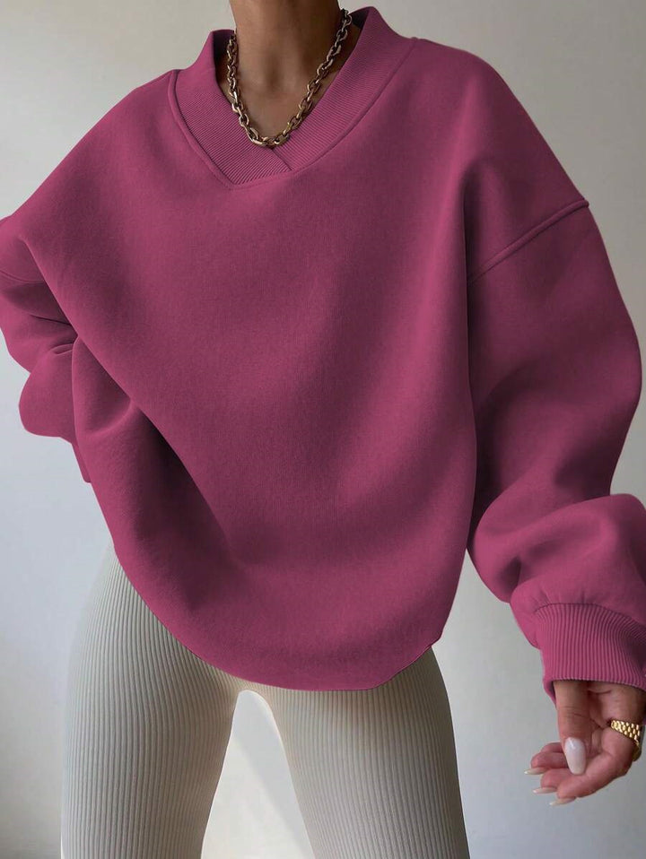 Women's Oversized V-Neck Sweatshirt with Reinforced Ribbed Collar and Extra Wide Cut Mune Fashion