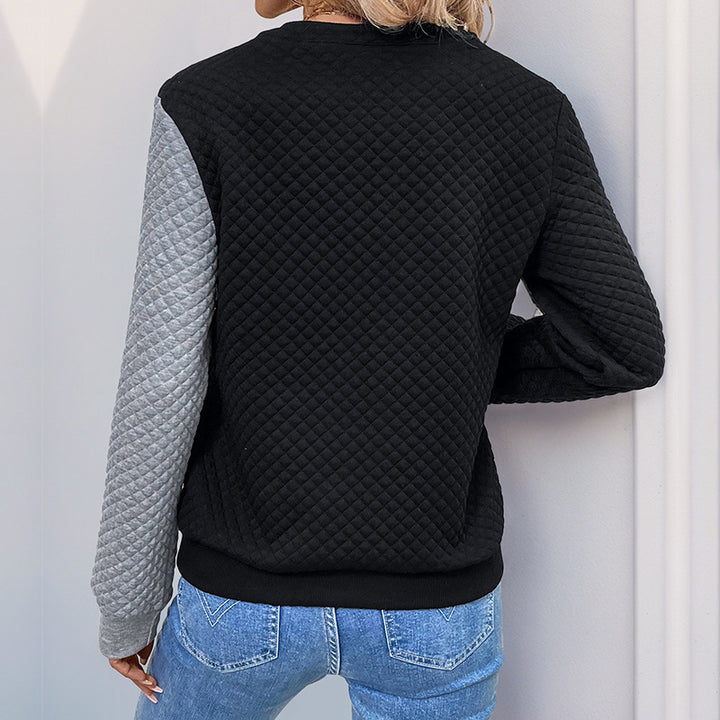 Ladies Fashionable Sweatshirt with Chain Button Details Mune Fashion