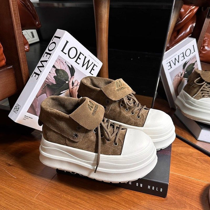 Ladies platform sneaker with fashionable cuff and comfortable sole Mune Fashion