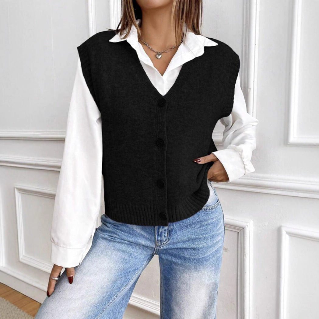 Ladies Knit Vest with V-Neck and Stylish Buttons Mune