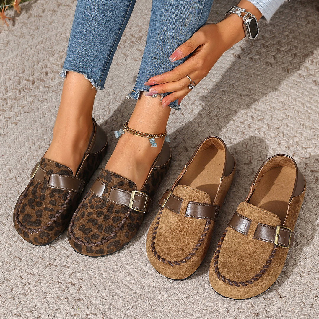 Women Comfortable Moccasins with Fashionable Buckle Detail Mune Fashion