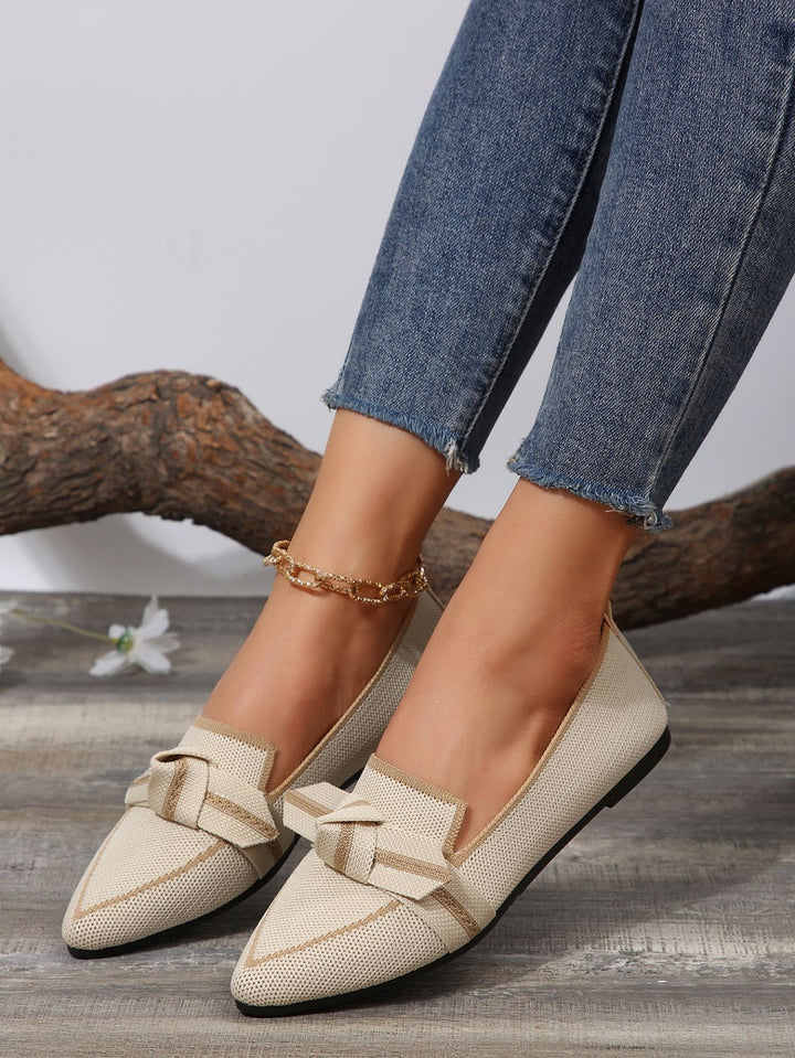 Women's woven lace slippers with decorative bow and padded comfort footbed Mune Fashion