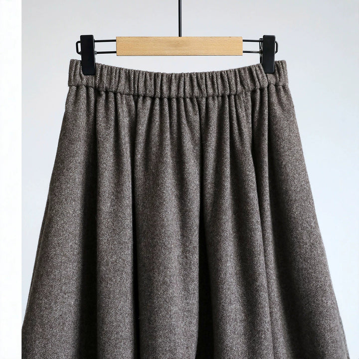 Women Elegant, swinging midi skirt made of wool blend Mune Fashion