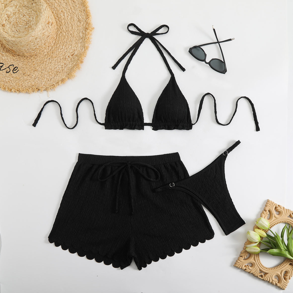 Women's bikini set with adjustable halter neck and hemmed shorts Mune Fashion