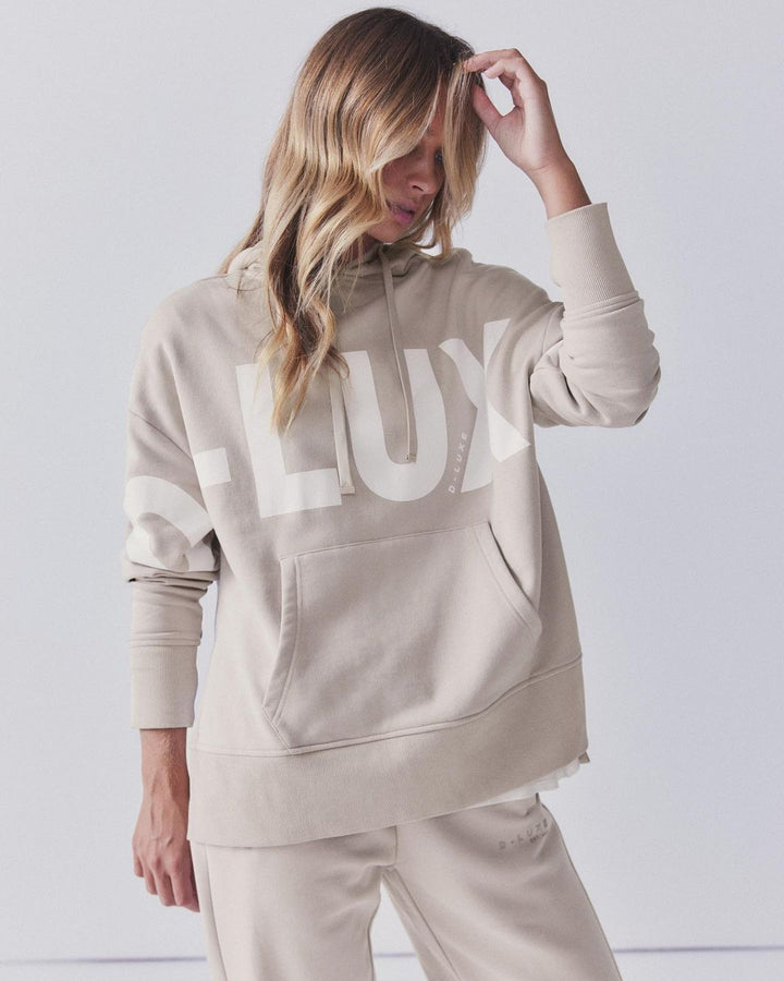 Women's Oversized Hoodie with distinctive logo print, kangaroo pocket and side slits Mune Fashion