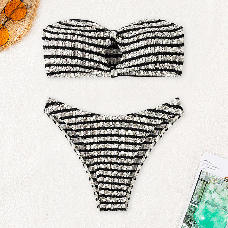 Ladies Bandeau Bikini with trendy neckline Mune Fashion