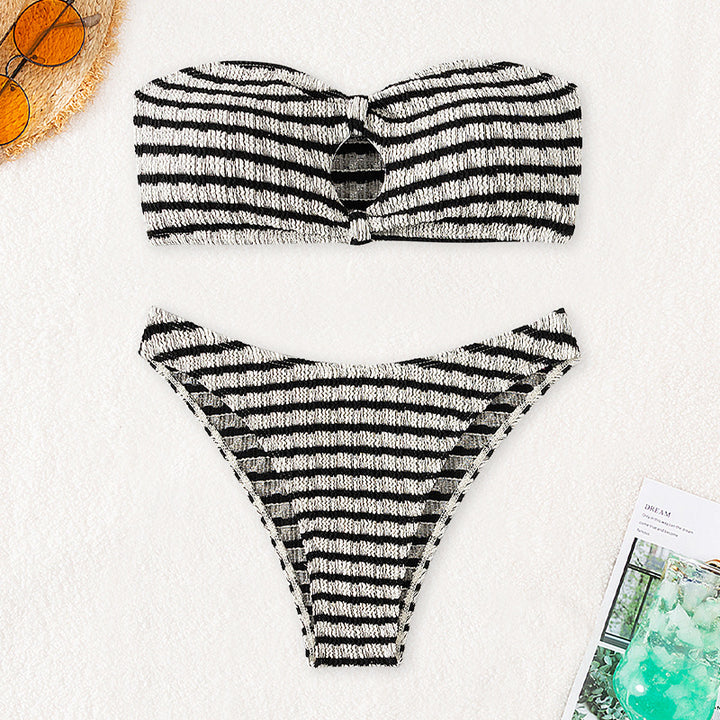 Ladies Bandeau Bikini with trendy neckline Mune Fashion