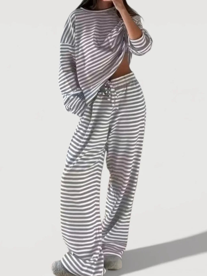 Ladies Comfortable Striped Lounge Set