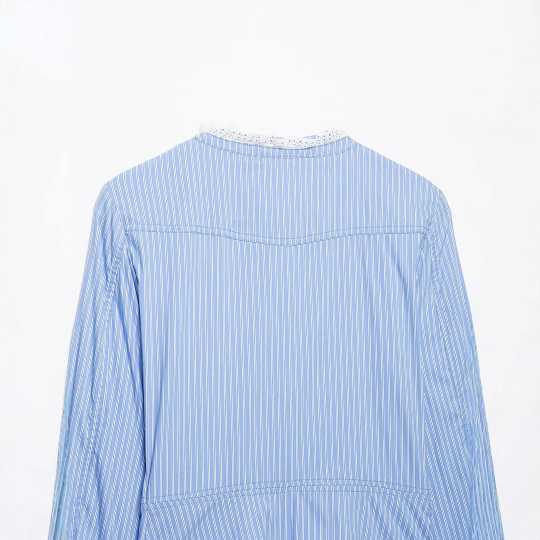 Women's short jacket in blouse style with lace trim and double button placket Mune Fashion