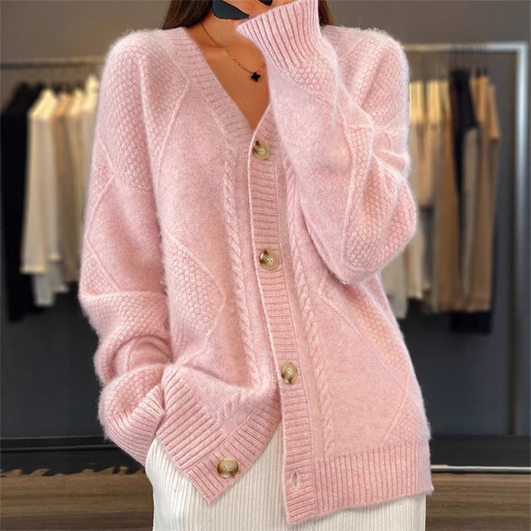 Women's oversized knitted cardigan with cable pattern V-neck and pearl buttons Mune Fashion