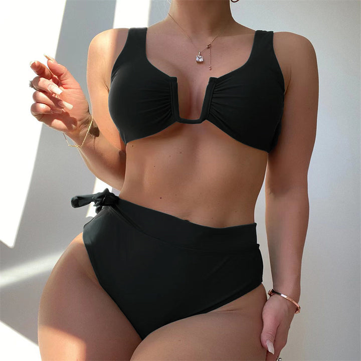 Women's bikini set with elegant knot design and high-waisted pants Mune Fashion