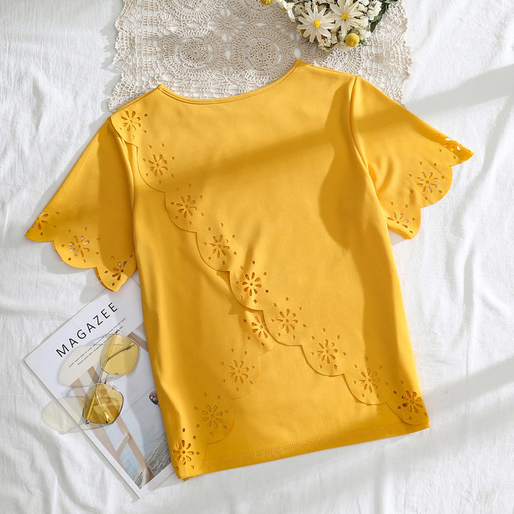 Ladies stylish top with hole pattern Mune Fashion