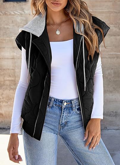 Women's quilted vest with hood, tailored fit and zipper Mune Fashion