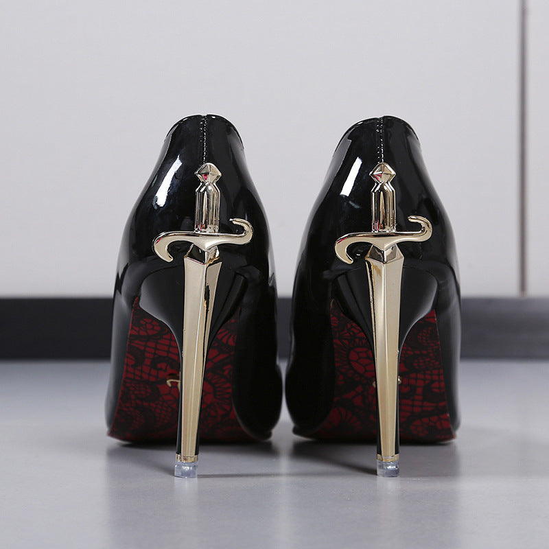 Women extravagant patent pumps with dagger-shaped metal heel Mune Fashion