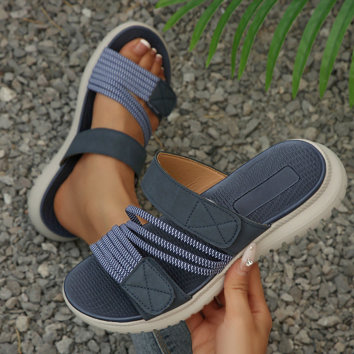 Damen Komfort-Pantolette mit verstellbaren Klettriemen, elastischen Zierbändern und stoßdämpfender Profilsohle Mune Fashion