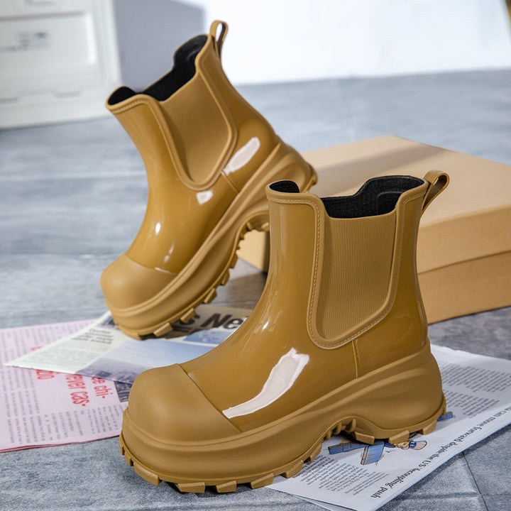 Women's Platform Rubber Chelsea Boots with sturdy Lug Sole Mune Fashion