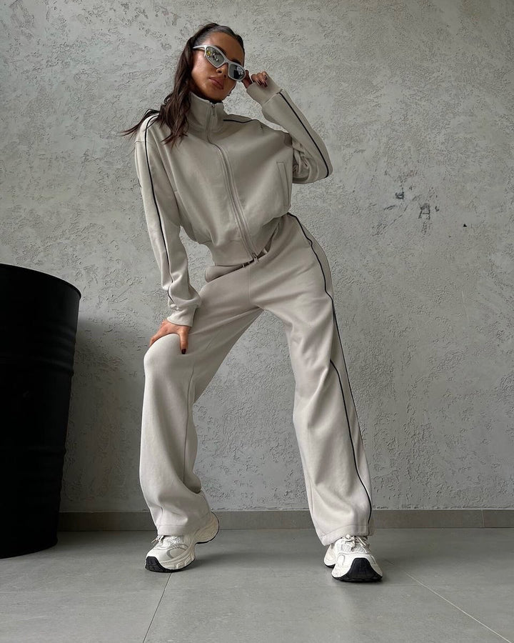 Women's casual sweatset with stand-up collar zip cropped jacket and high-waisted flared pants Mune Fashion
