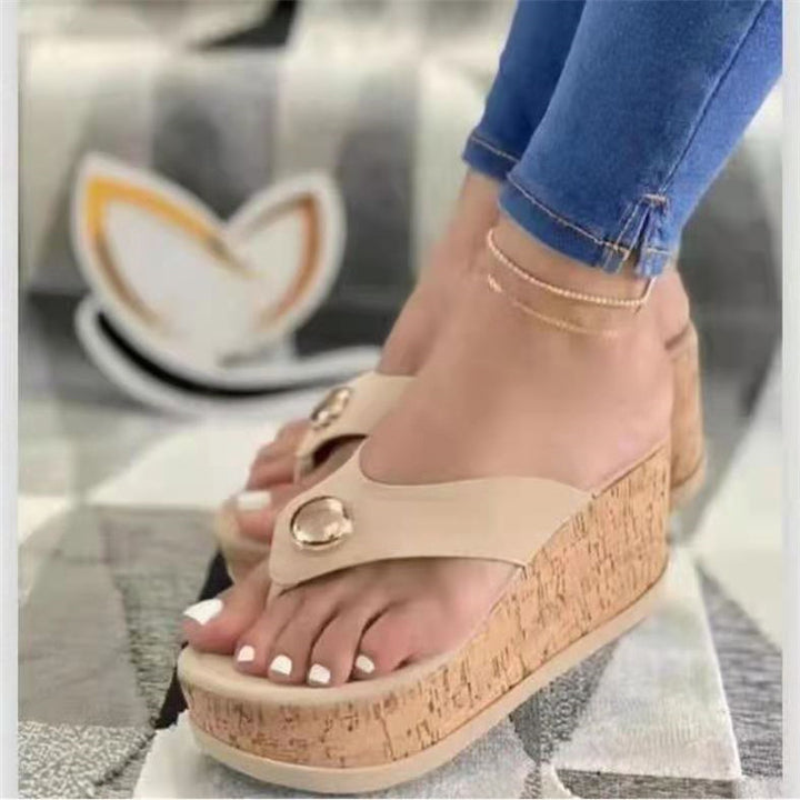 Women's wedge flip-flops with cork wedge sole, padded comfort insole and decorative ornament Mune Fashion
