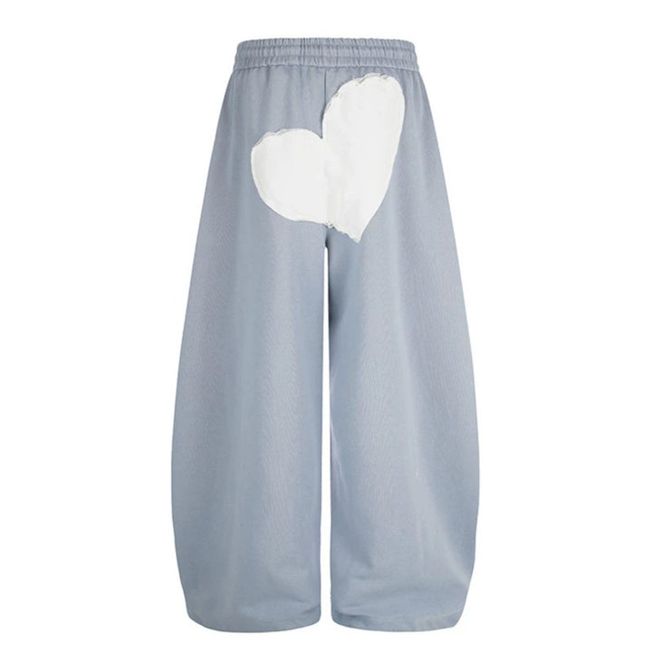 Women wide culotte sweatpants with elastic waistband and heart application Mune Fashion