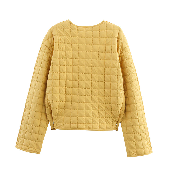 Women’s quilted jacket with round neckline, light padding and piped pockets Mune Fashion