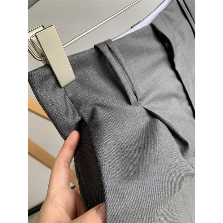 Women's tailored suit trousers with front pleats and belt loops Mune Fashion