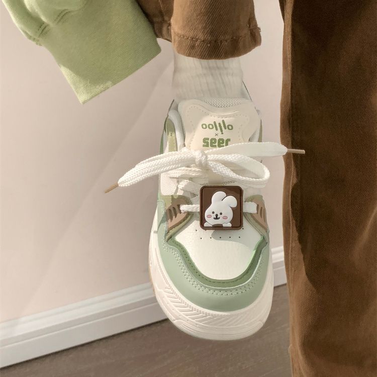 Women's sneakers with unique animal appliqués and breathable sole Mune Fashion