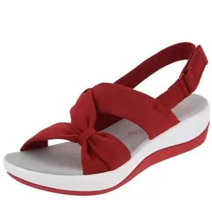 Women's low platform sandal with ergonomic comfort footbed and adjustable heel strap Mune Fashion