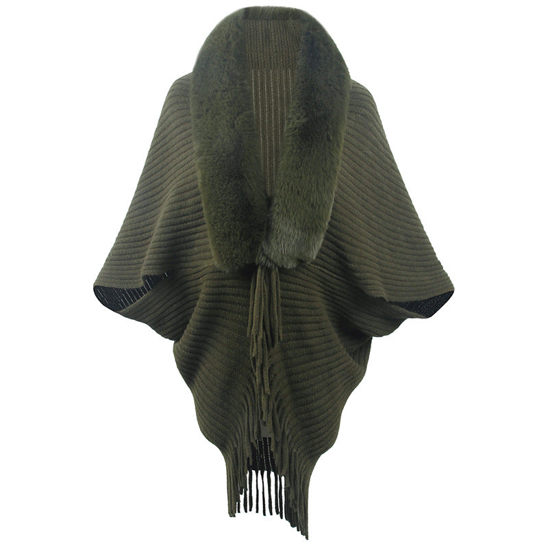 Women's Luxurious Knit Poncho with Elegant Faux Fur Collar and Fringes Mune