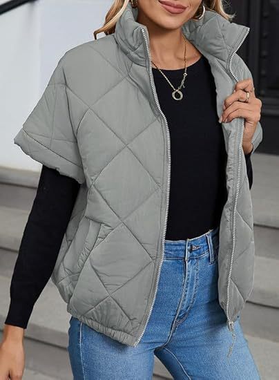 Women's short-sleeve quilted vest with stand-up collar, zipper, and side pockets Mune Fashion