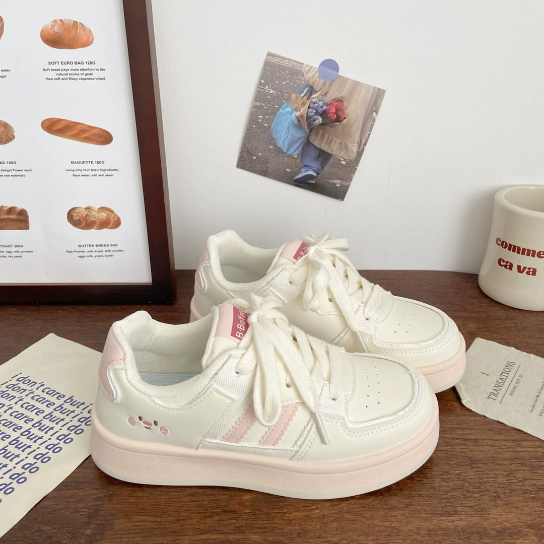 Women Chunky Sneakers with Padded Sole and Sporty Accents Mune Fashion